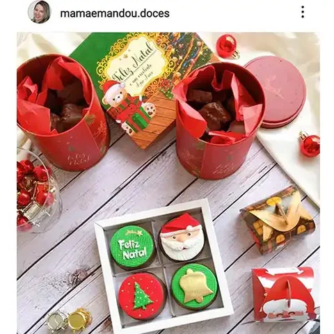 Post de depois do curso, mesma confeiteira com cenário e luz trabalhados